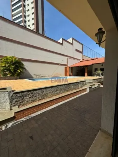 Casa com 5 quarto(s) no bairro Quilombo em Cuiabá - MT
