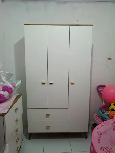 Cômoda e guarda roupa
