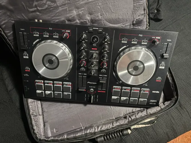 DDJ-SB CONTROLADORA PIONNER + BAG