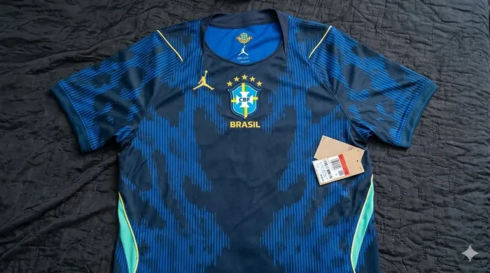 ? Camisa Oficial Seleção Brasileira 2026 (Azul/Away) - Nova com Etiquetas! ?