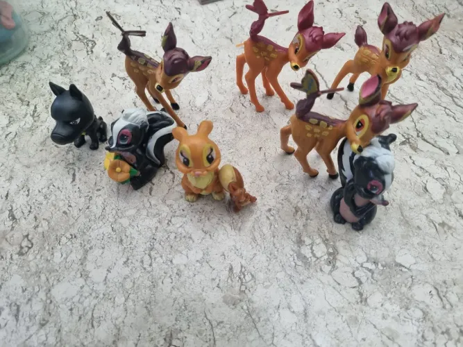Bonecos bambi..