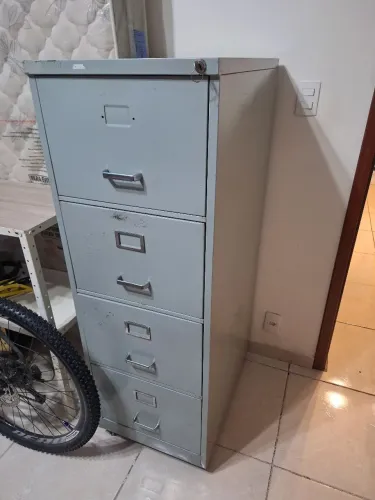 Vende se Arquivo escritório