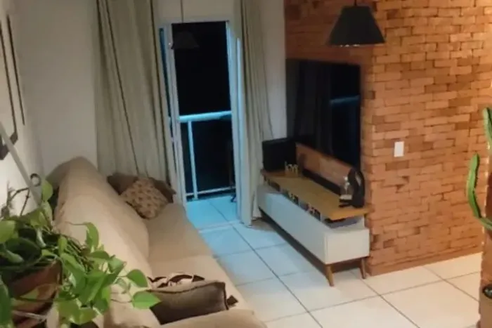 Alugo Excelente Apartamento de 3 quartos no Condomínio Jardim Pendotiba 
