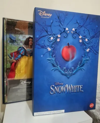 Barbie Disney Collector Snow White Branca de Neve NA CAIXA