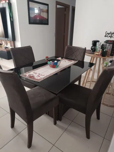 Mesa 4 cadeiras