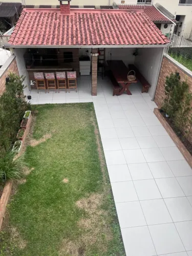 Preço de Ocasião Sobrado 3 Dormitórios sendo 1 Master Perto do Kock Rua Minas Gerais