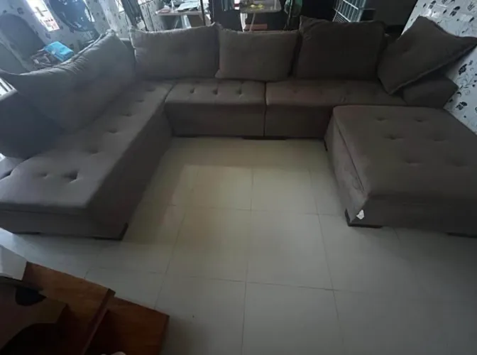 VENDE SOFÁ COM MAIS DE 7 LUGARES