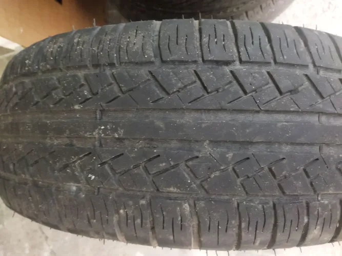 Pneu 265 /70 /16