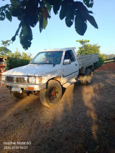 Toyota Hilux CS SR5 4X4 2.8 Diesel 1997