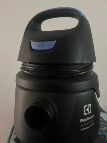 Aspirador de Pó e Água Hidrolux 1400W Eletrolux- Completo