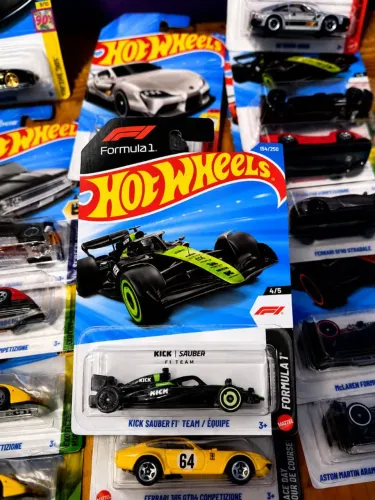 Hot Wheels F1 kick Sauber
