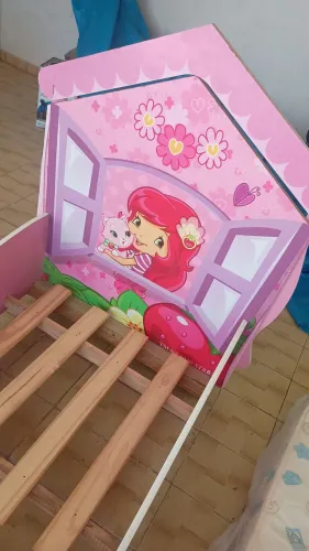 Cama infantil com colchão