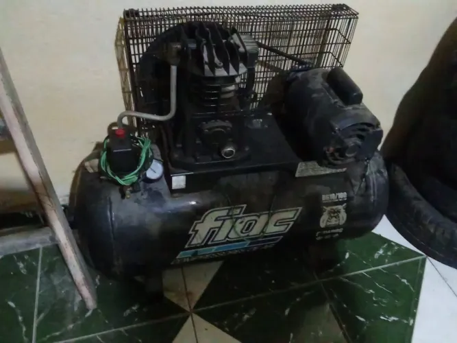 Compressor de 100 litros
