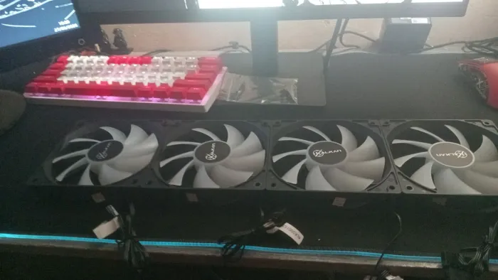 4 fans rgb rainbow 130mm