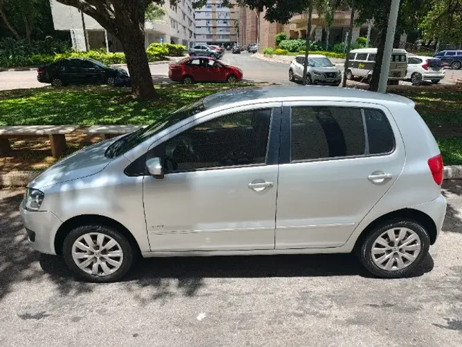 Volkswagen Fox 1.6 MI Total Flex 8V 5P 2013