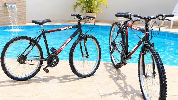 2 bicicletas aro 26 THUNDER ÓTIMAS  ( 1 com 18 marchas e outra sem marchas)