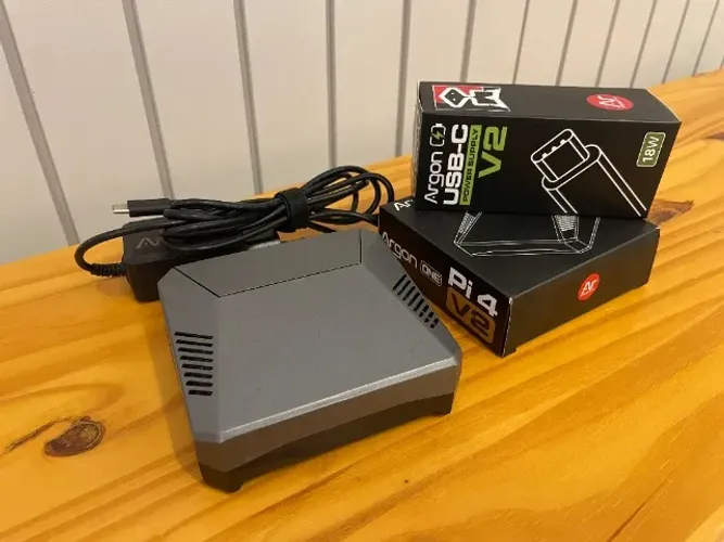 Raspberry Pi 4 8 GB + case Argon ONE + SSD NVMe 256 GB
