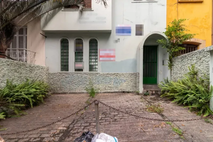 Casa comercial na Rua Iperoig, 649 120 m²