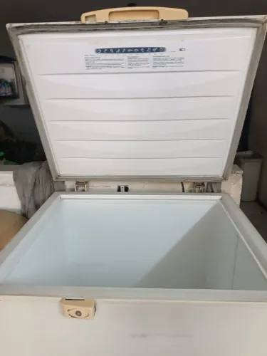 Freezer horizontal 1 porta 