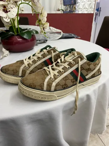 TÊNIS MODELO ESTILO GUCCI - 41