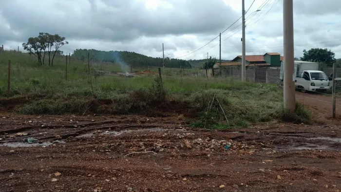 Vendo ou troco, lote em nova lima água limpa