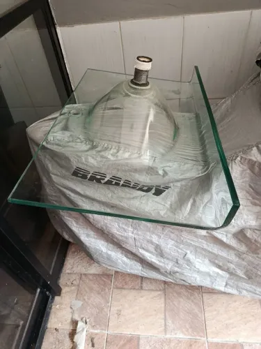 Bancada de vidro p banheiro