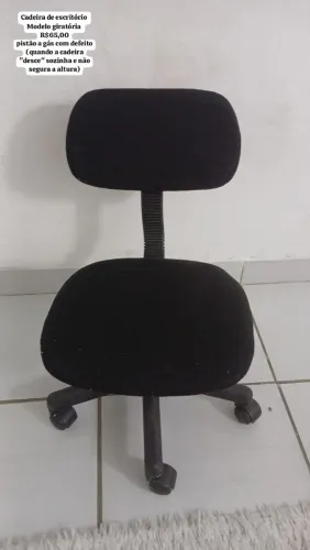 Cadeira de escritório giratória