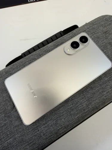 Samsung Galaxy S25 Edge 512GB - Seminovo 