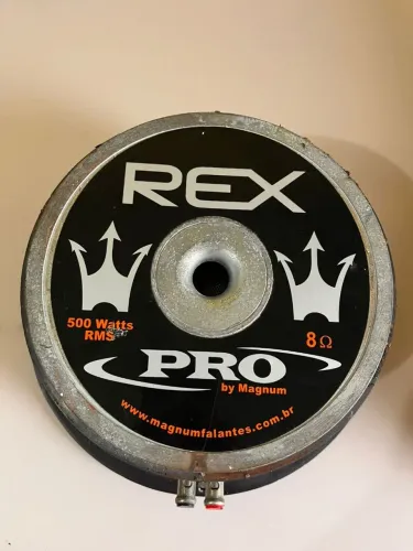 Médio magno REX de 550RMS