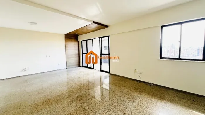Apto com 145m² localizado próximo ao polo gastronômico da Varjota