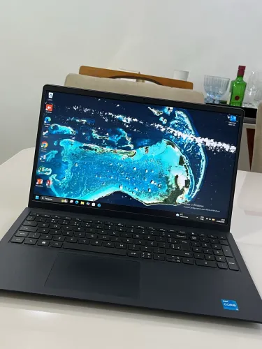  Notebook Dell Inspiron 15 3530 - Intel Core i3 13ª Geração ?m