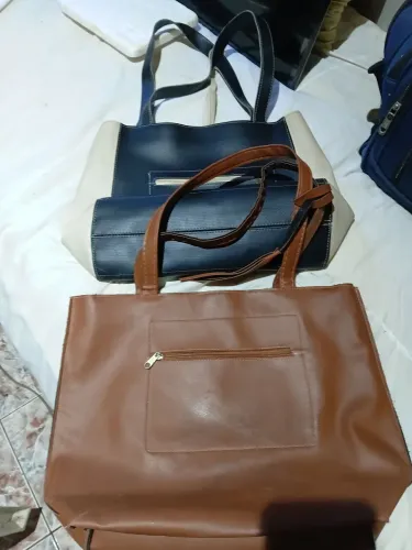 Duas sacolas 15,00 cada