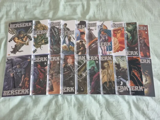 Mangás Berserk Edição de Luxo!