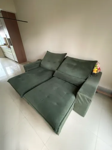Sofá 4 lugares retrátil e reclinável 