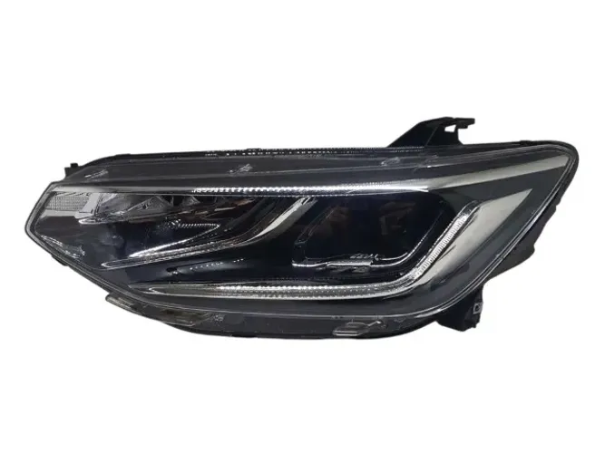 Farol lado esquerdo Chevrolet tracker 2022/2023 1.0 LT T aut