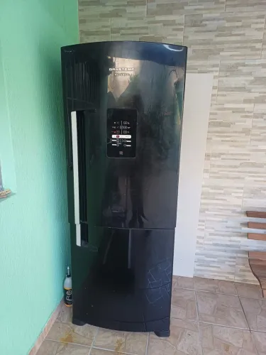 Geladeira inverse com defeito