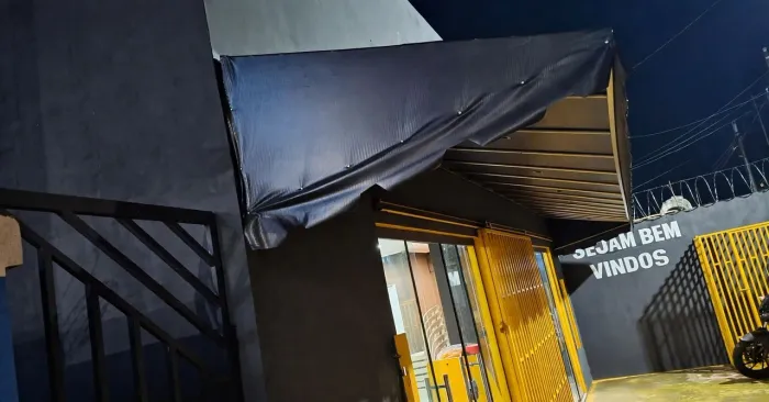 Vendo um Toldo