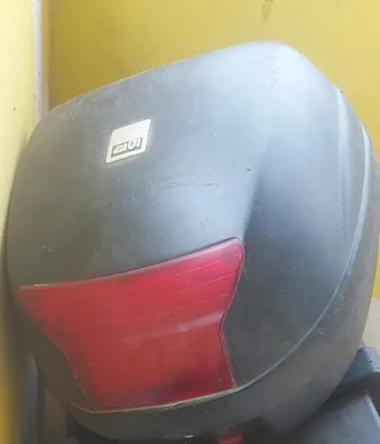 Baú givi original