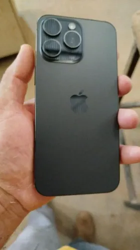 iPhone 15 Pro Max (256GB) versão americana 