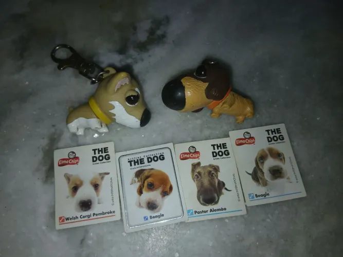 Figurinhas e Miniaturas Elma Chips Coleção The Dogs