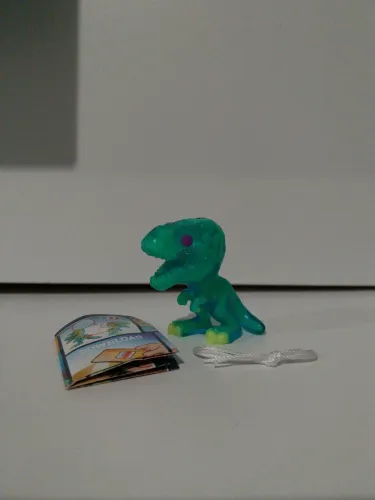 miniatura t-rex brilha no escuro kinder joy