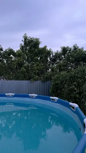Piscina Intex 16.805 litros estrutural