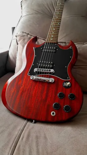 Guitarra Gibson SG Studio