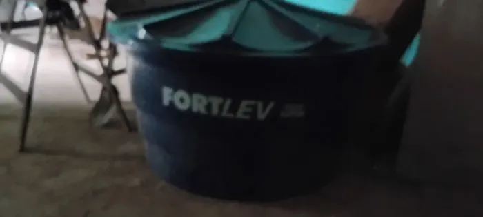 Vendo caixa d'água 1mil litros 