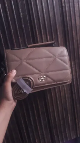 Bolsa Feminina Rosa Matelassê com Corrente - Linda e Elegante