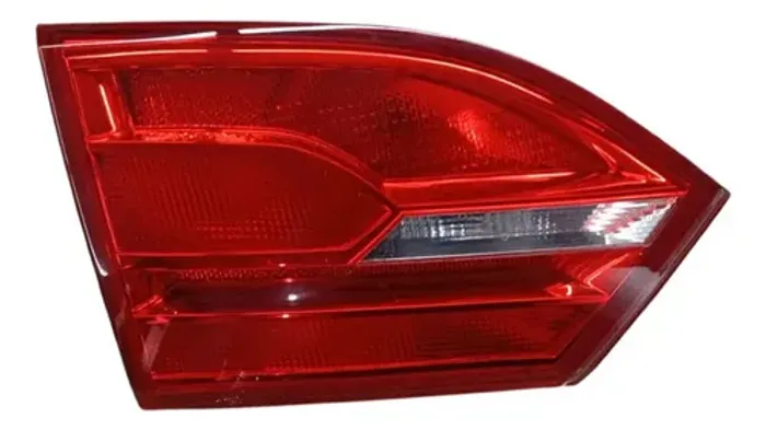Lanterna Traseira Hertz Esq. Jetta 14 Tampa Motorista