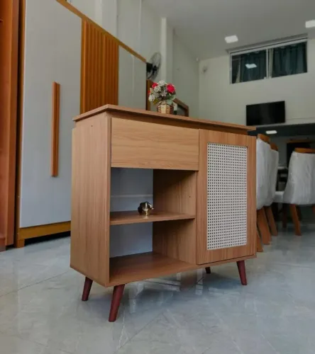 Sofisticação Vintage para Sua Casa: Buffet Bourbon 100% MDF com Design Retrô