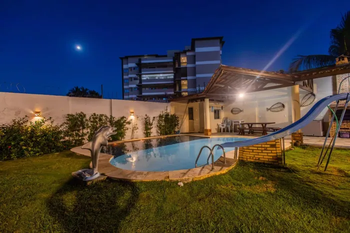 VERAS ALUGA POR TEMPORADA CASA 11 SUÍTES E 51 LEITOS em Porto das Dunas  Beach Park!