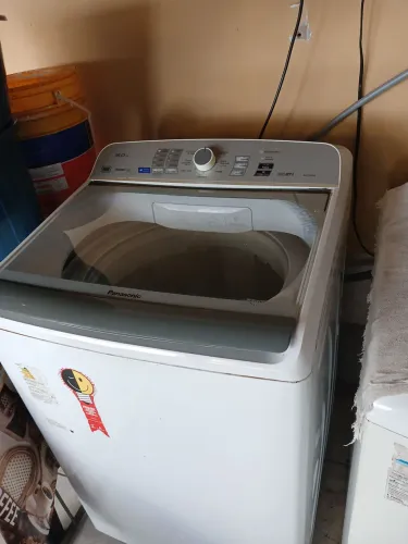 Vendo máquina 16kg - com defeito