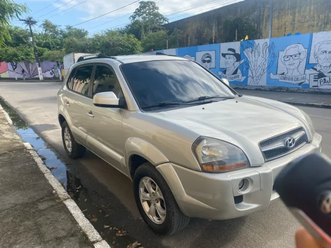 Hyundai Tucson 2.0 16V Aut. 2012